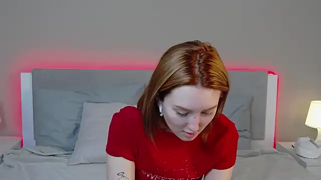 MarianeSun online show from June 25, 2026, 3:48 am