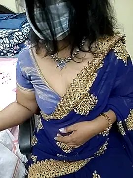 Snapshot of tamilmaha12 chatting on November 8, 2025, 6:55 pm tamilmaha12 online show from November 8, 2025, 6:55 pm