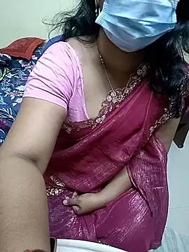 Snapshot of tamilmaha12 chatting on March 4, 2026, 7:10 pm tamilmaha12 online show from March 4, 2026, 7:10 pm