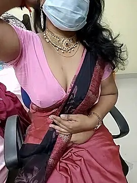 Snapshot of tamilmaha12 chatting on November 12, 2025, 8:45 pm tamilmaha12 online show from November 12, 2025, 8:45 pm