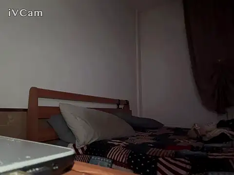 Snapshot of Pigna16PSRN chatting on April 16, 2026, 12:00 am Pigna16PSRN online show from April 16, 2026, 12:00 am