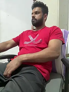 Vineeth3906 online show from June 14, 2026, 4:52 pm