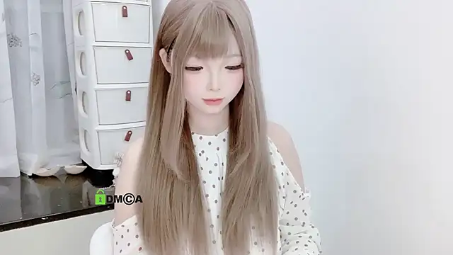 liuruyuan888 online show from September 24, 2025, 2:01 pm