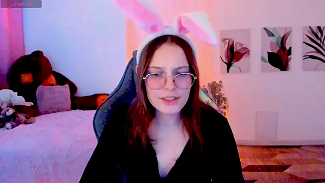 JenniferKiim online show from December 2, 2025, 11:45 am