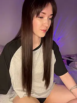 Veliora online show from February 26, 2026, 7:03 pm