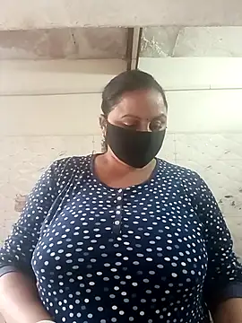 Rakhi sawant143 online show from November 19, 2025, 2:22 am