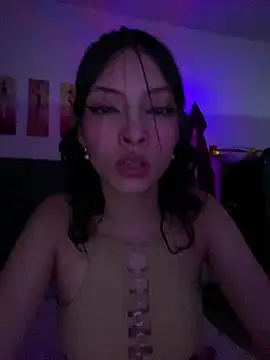 Mia Clay1 online show from May 21, 2026, 5:27 am