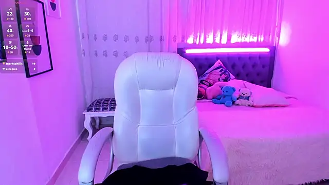 Snapshot of Mia_Clay1 chatting on February 23, 2026, 8:09 pm Mia Clay1 online show from February 23, 2026, 8:09 pm