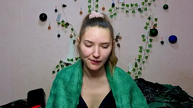  kikiclark   online show from January 15, 2026, 8:56 pm