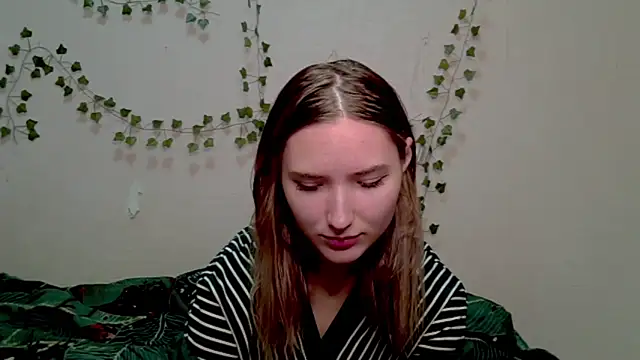  kikiclark   online show from November 5, 2025, 6:22 pm