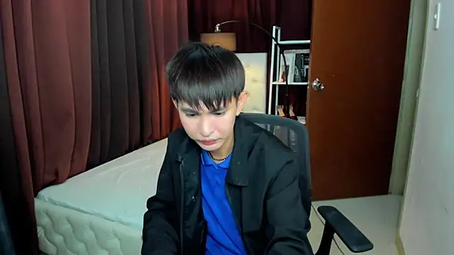 Snapshot of xxxhugecocktwinkxxx chatting on October 13, 2025, 7:48 pm xxxhugecocktwinkxxx online show from October 13, 2025, 7:48 pm