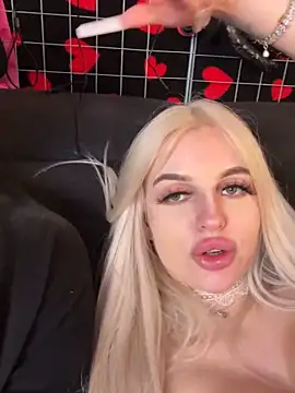 Steffi Snowbunny online show from April 9, 2026, 9:10 pm