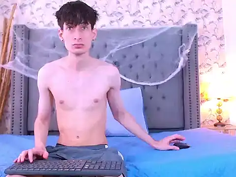 Luke Carter online show from October 29, 2025, 1:10 pm