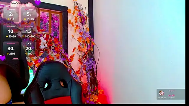 Cristal Villael online show from November 4, 2025, 3:10 am