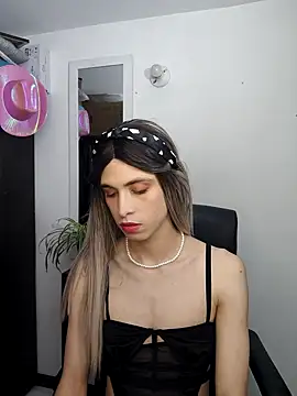 Snapshot of Andy_Roses chatting on February 3, 2026, 6:51 am Andy Roses online show from February 3, 2026, 6:51 am