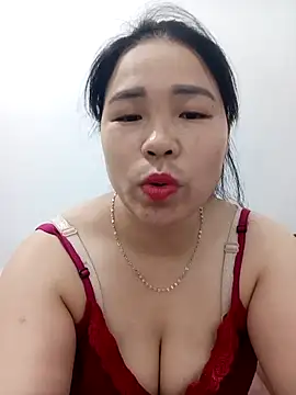 Snapshot of sumy-00 chatting on April 10, 2026, 4:14 pm sumy-00 online show from April 10, 2026, 4:14 pm