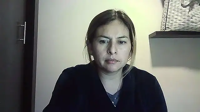 Valery  Rouse  online show from April 10, 2026, 12:28 am