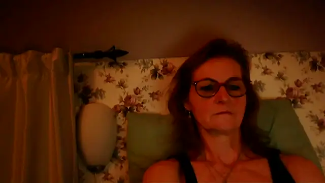Snapshot of Valinella chatting on February 12, 2026, 7:46 pm Valinella online show from February 12, 2026, 7:46 pm