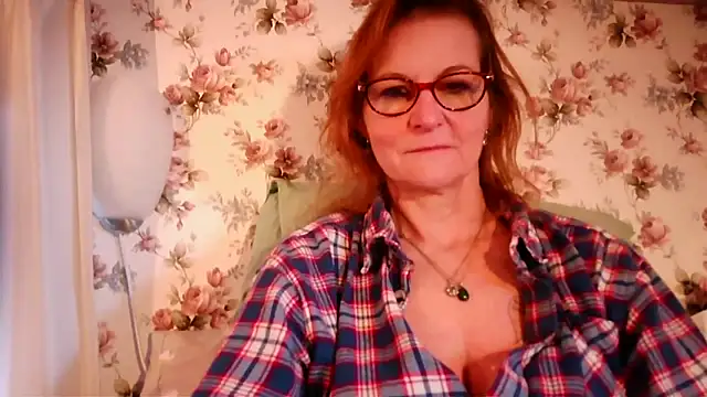 Snapshot of Valinella chatting on February 15, 2026, 7:51 am Valinella online show from February 15, 2026, 7:51 am