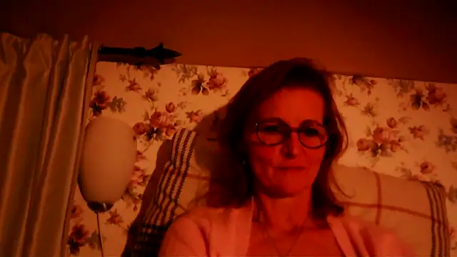 Snapshot of Valinella chatting on February 20, 2026, 8:55 pm Valinella online show from February 20, 2026, 8:55 pm