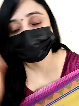 Monica cams online show from February 20, 2026, 1:35 pm