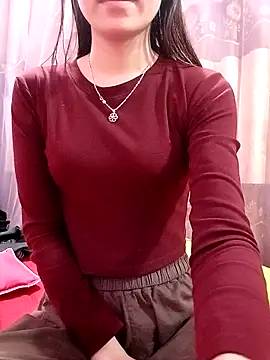 CherryBeii online show from November 24, 2025, 2:33 am