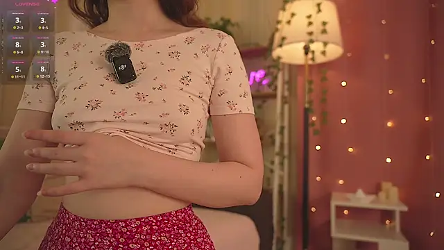 Snapshot of Ruminelle chatting on February 17, 2026, 12:13 pm Ruminelle online show from February 17, 2026, 12:13 pm