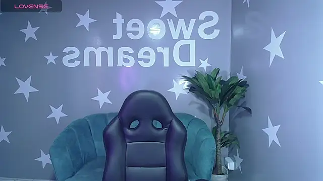 Candy kush t online show from November 11, 2025, 9:42 pm