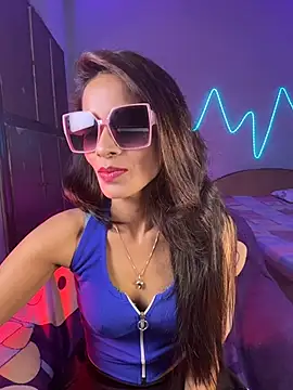 royeoy22 online show from July 15, 2026, 9:05 am