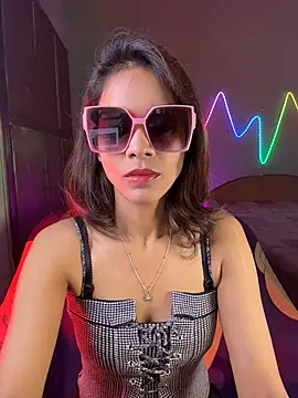 royeoy22 online show from July 22, 2026, 8:16 am