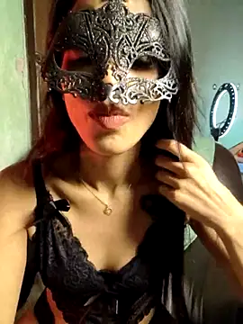 royeoy22 online show from September 27, 2025, 12:44 pm