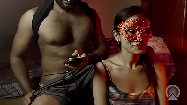 royeoy22 online show from October 7, 2025, 12:28 pm