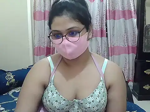 Snapshot of Elena_cruz5 chatting on September 14, 2025, 6:08 pm Elena cruz5 online show from September 14, 2025, 6:08 pm
