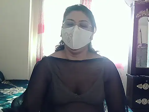 Snapshot of Elena_cruz5 chatting on September 29, 2025, 2:29 am Elena cruz5 online show from September 29, 2025, 2:29 am