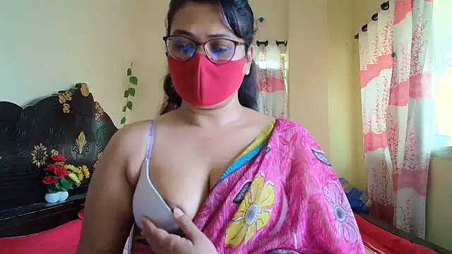 Snapshot of Elena_cruz5 chatting on February 25, 2026, 7:30 am Elena cruz5 online show from February 25, 2026, 7:30 am