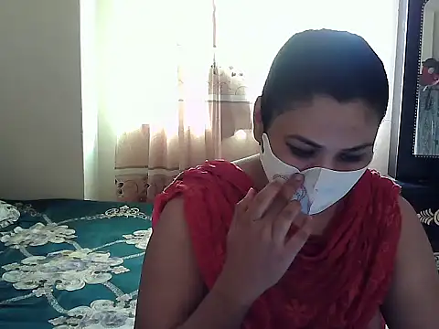 Snapshot of Elena_cruz5 chatting on October 13, 2025, 3:19 am Elena cruz5 online show from October 13, 2025, 3:19 am