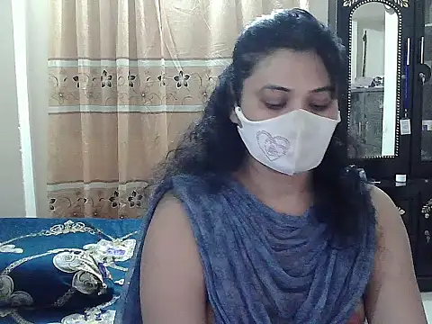 Snapshot of Elena_cruz5 chatting on October 9, 2025, 2:39 pm Elena cruz5 online show from October 9, 2025, 2:39 pm