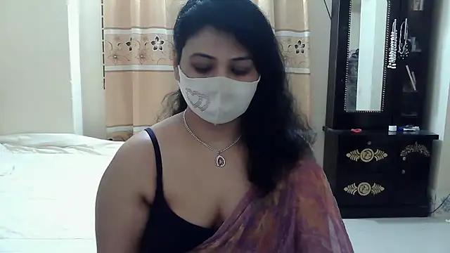 Elena cruz5 online show from November 18, 2025, 5:05 pm