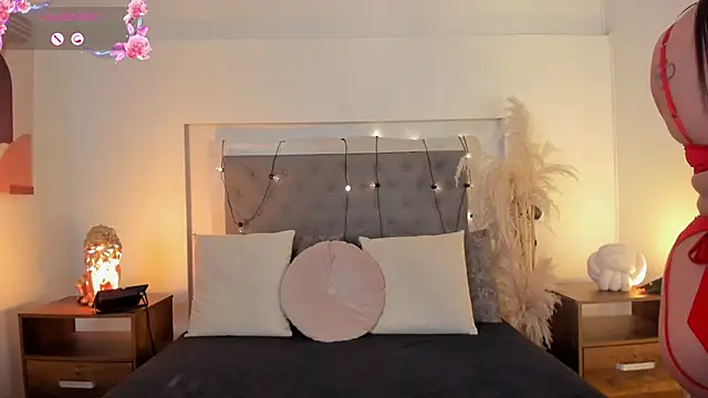 lea walkerr online show from February 2, 2026, 7:35 pm