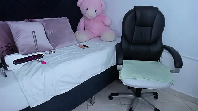 kate lua online show from February 28, 2026, 1:22 pm