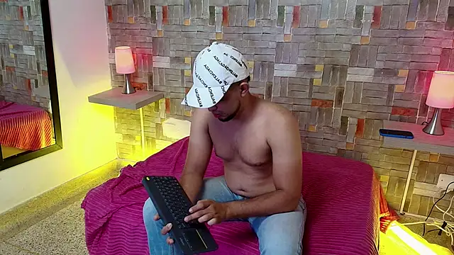 Snapshot of miiss__dulce chatting on October 4, 2025, 1:23 pm miiss dulce online show from October 4, 2025, 1:23 pm
