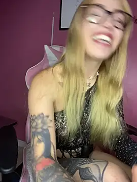 PrettyAshley  online show from June 25, 2026, 11:54 pm