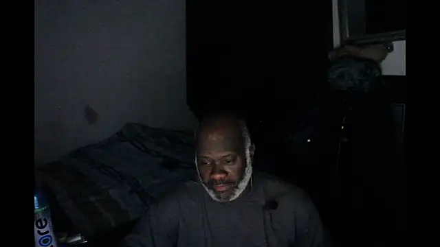 Snapshot of jamalcarter chatting on December 23, 2025, 8:46 am jamalcarter online show from December 23, 2025, 8:46 am