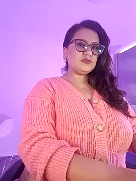 Vesper Vixen online show from January 5, 2026, 5:27 pm