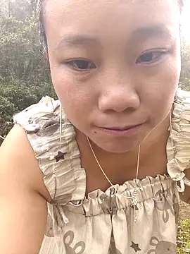 liu-liusexy online show from April 3, 2026, 1:23 am