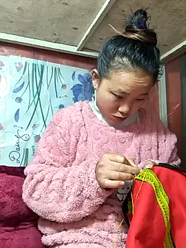 liu-liusexy online show from March 12, 2026, 5:50 pm