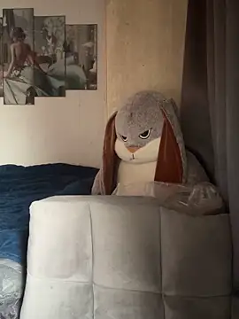 SarahBeii online show from December 15, 2025, 3:45 am