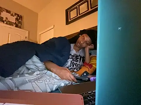 Snapshot of Brooke012 chatting on March 16, 2026, 6:50 am Brooke012 online show from March 16, 2026, 6:50 am