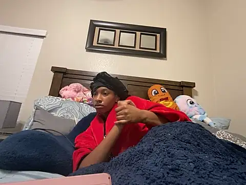 Snapshot of Brooke012 chatting on April 13, 2026, 6:28 am Brooke012 online show from April 13, 2026, 6:28 am