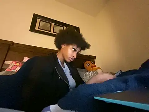 Snapshot of Brooke012 chatting on March 5, 2026, 6:21 am Brooke012 online show from March 5, 2026, 6:21 am